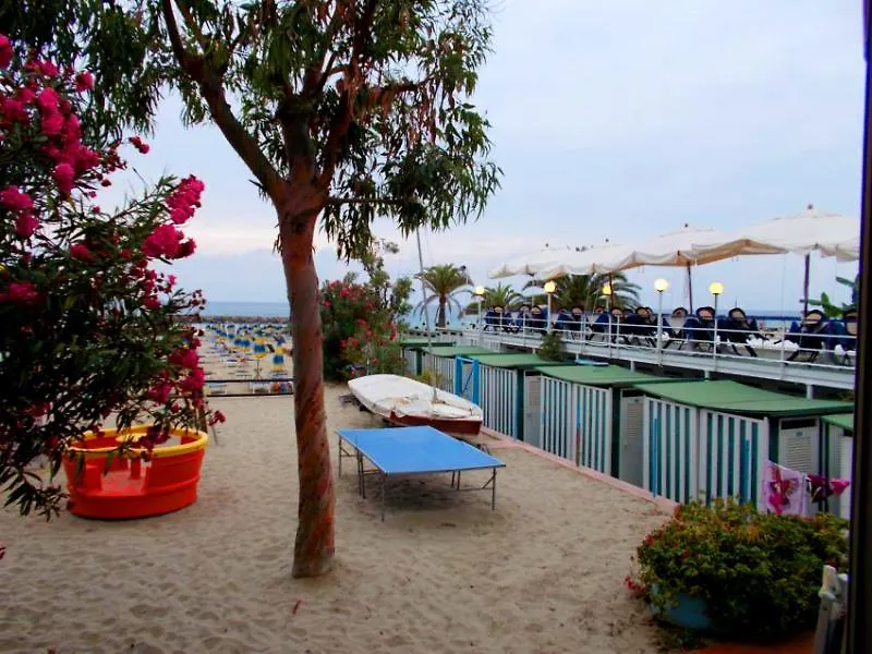 Hotel Piccolo Lido Bordighera Italy